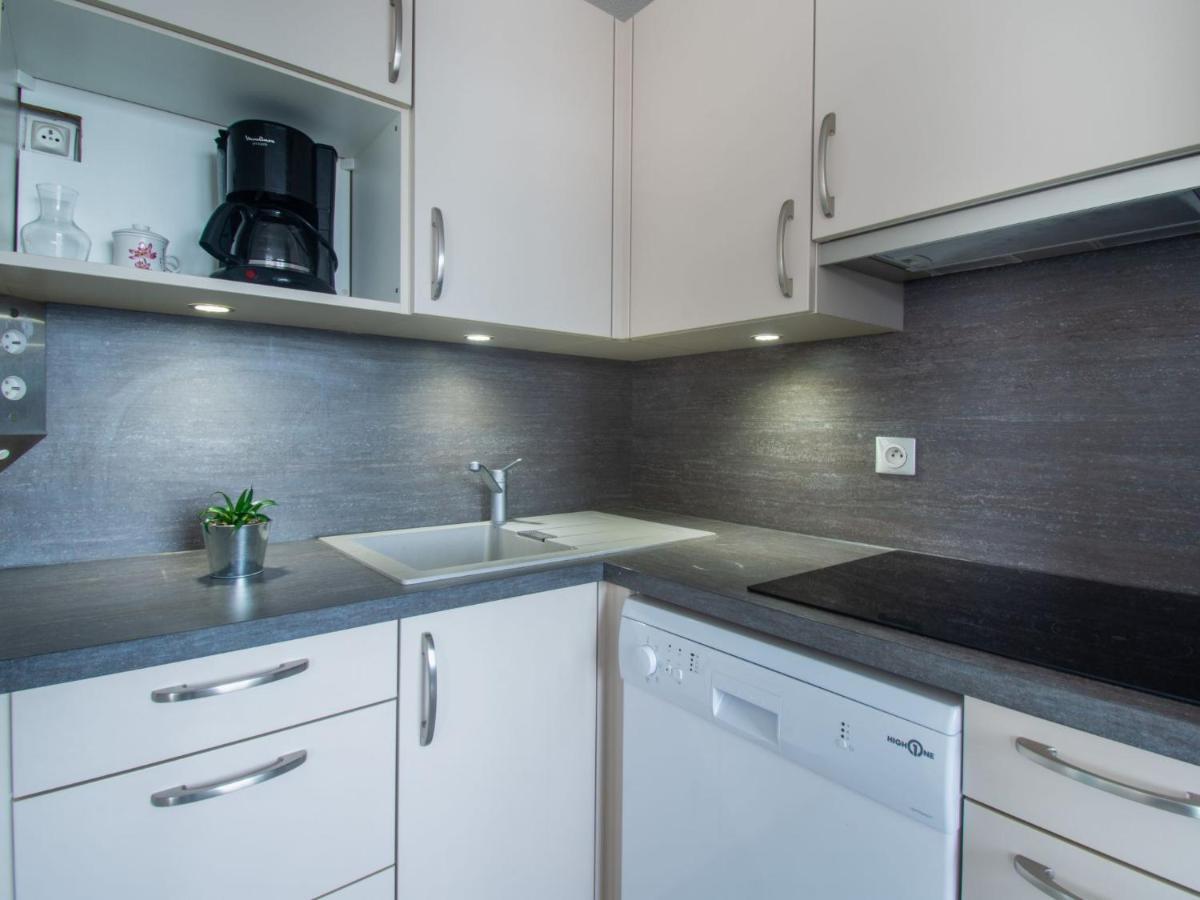 L'open-18 By Interhome Appartement Fréjus